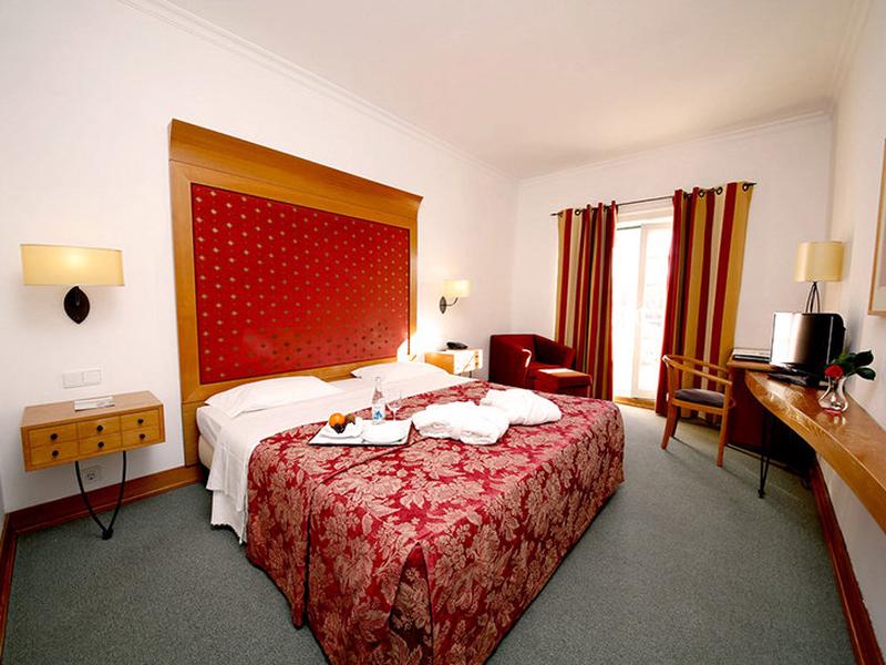 E9FDC772A459A6EC81C6BD2C1C43A13A