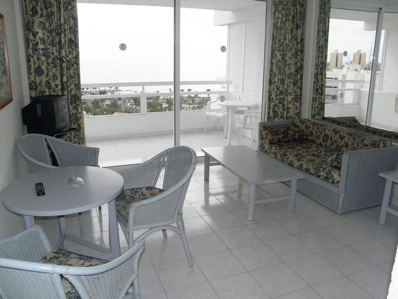 747A5E972AA30CF4C8FFF0D19728A686