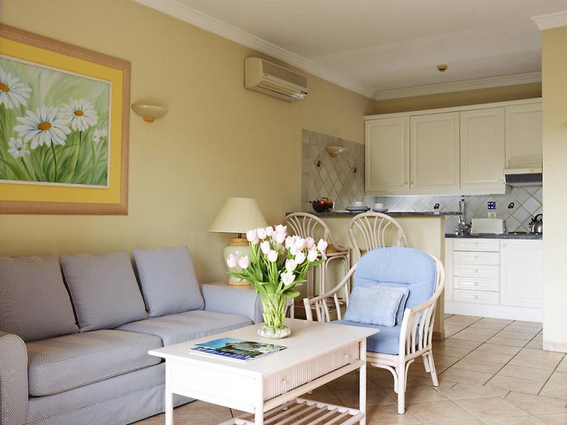 77E6FB575144B525EA53D3783CD40555