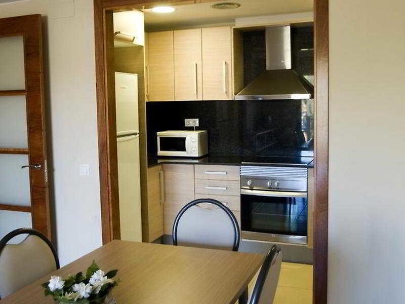 52694BE6BCE25DB2CA484102F7D73F8B