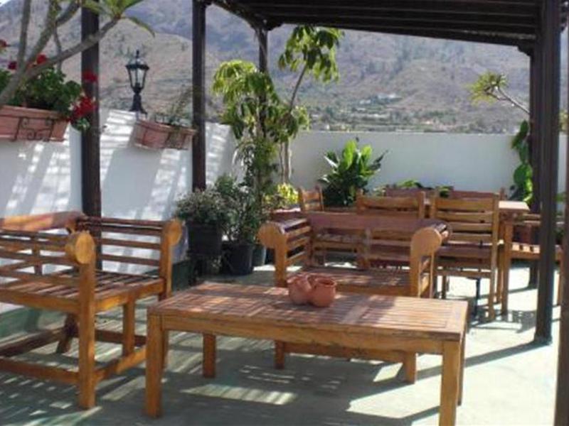 F21C998BECE51B4FDD9AD69886474E5E