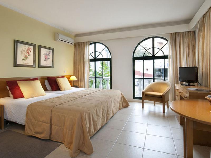 A91E53D7422A551C1B019DB35109A300