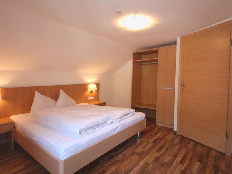 B785B1153788C5B80038373CDC184442