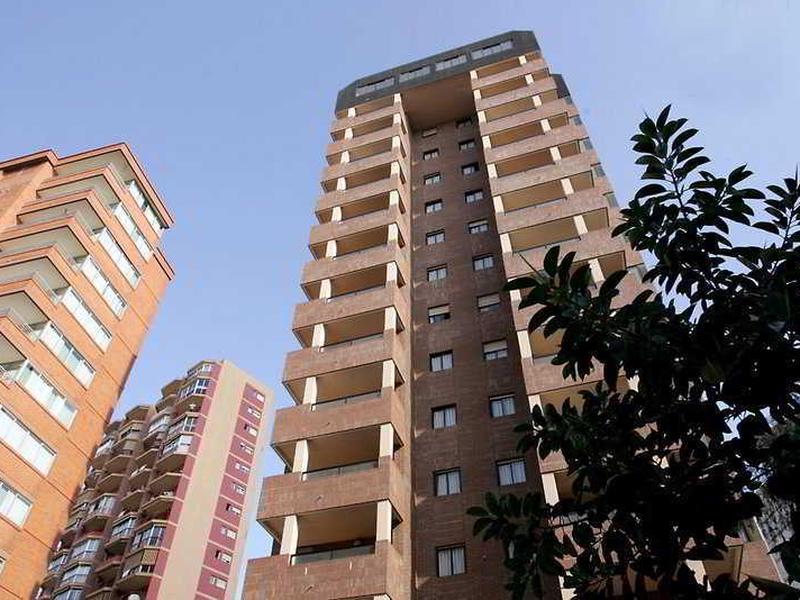 21A95EC9A44F8F104D9F74A546D1FDA1