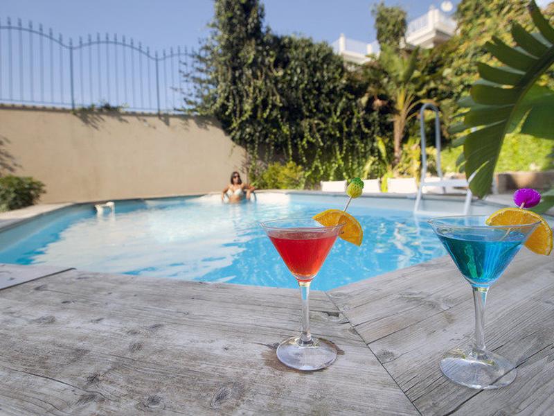 4CE141F4B14DE62E6A478414C7163EA5