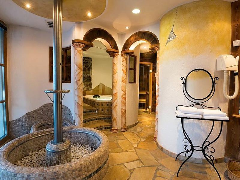 9FE0B7BB145793C40415835DD36E30B9