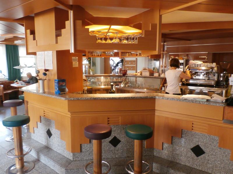 61936C73085C24253E25DBE50538F792