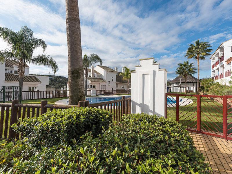 CED242BD2A89103E7DD3BE7AB99CCF8F