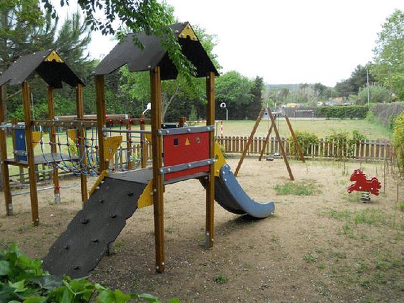 E2A616DA9D425EF9F8D031F441BA9854