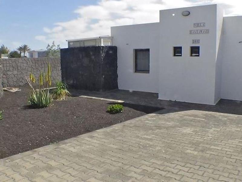 276C4399BD687FF2CC4BA0FA402FBBCD