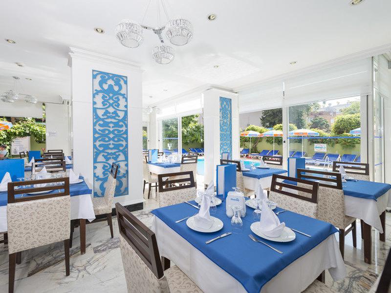 2521FBF7B0E17A9C5F8C3399E5048335