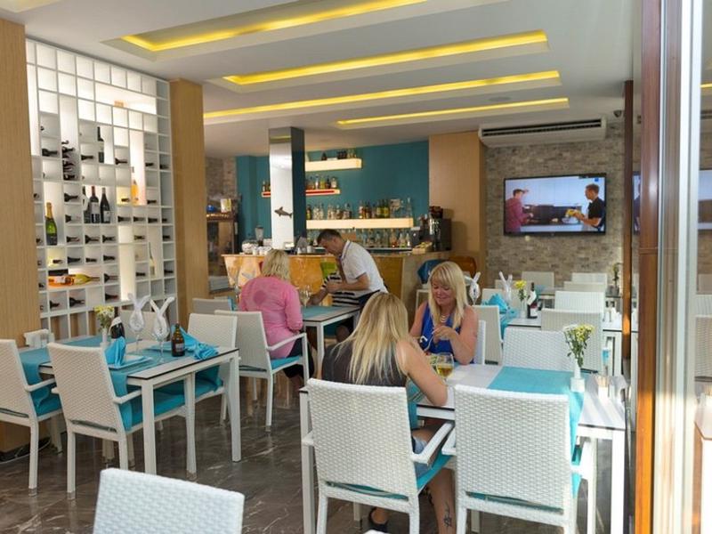 F9AB1DE9E498C774329158206AFA8D28