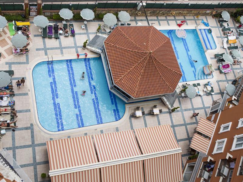 99D054B7519FB883A8AD1B63A2BBE440