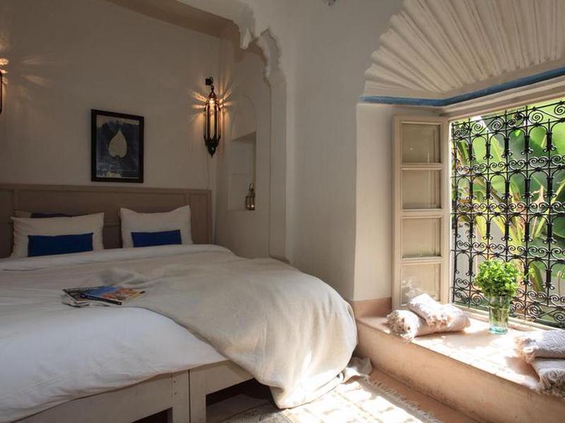 AFFD2C5050230396F5FFB55DFE9D8EA7