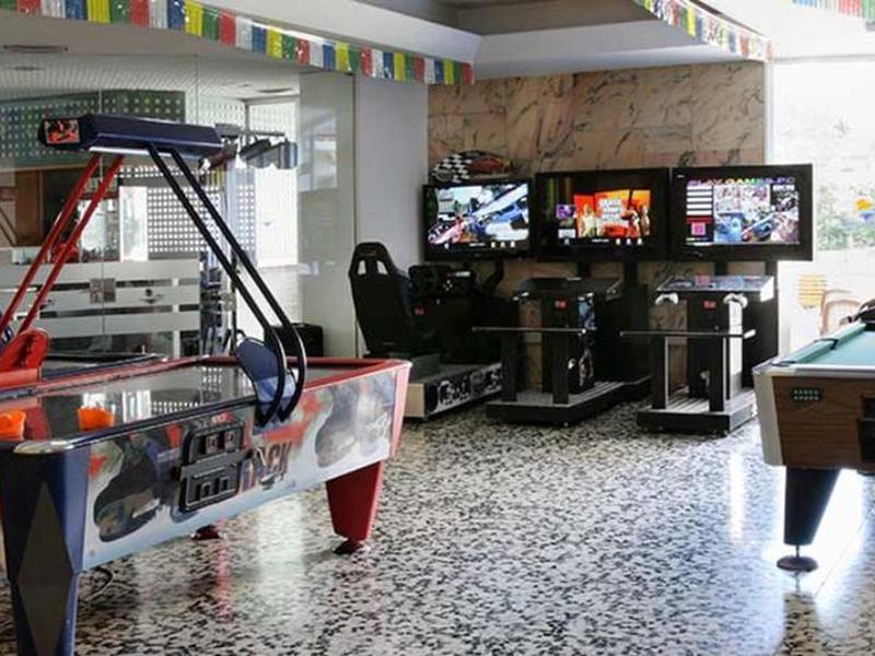 012133E67492978E0DC719940041B08F