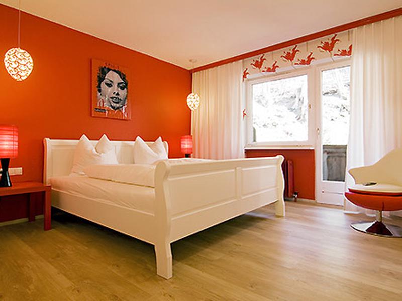 B9AE55D9792910504FE663B94798E912