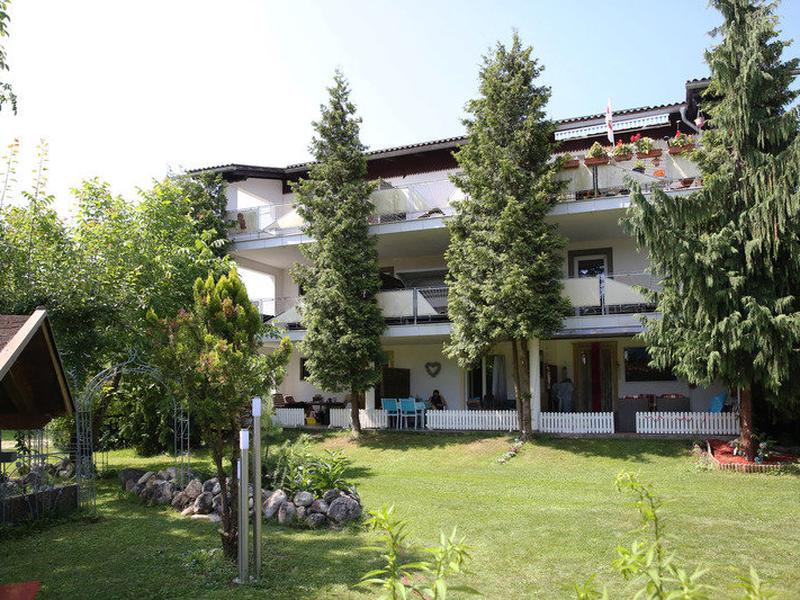 CBF35E86898BD9FB8DAD13B253B5960A