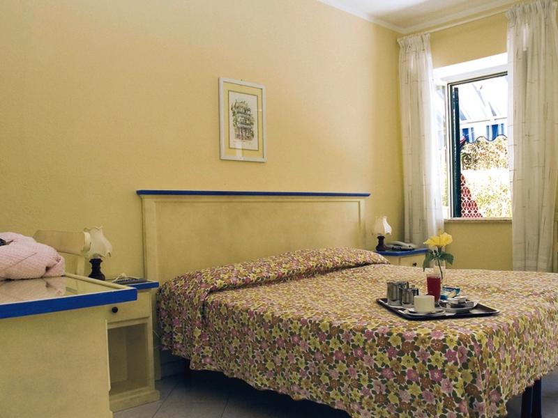 77B05DC2429BE246E76C85AC1100B5DA