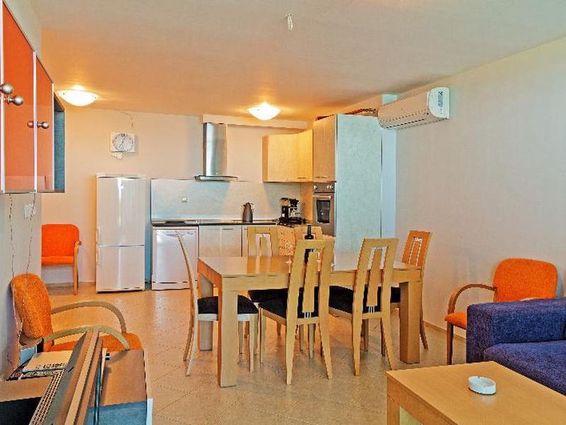 EDC59AEFA234C015BDADC8387090C3D6