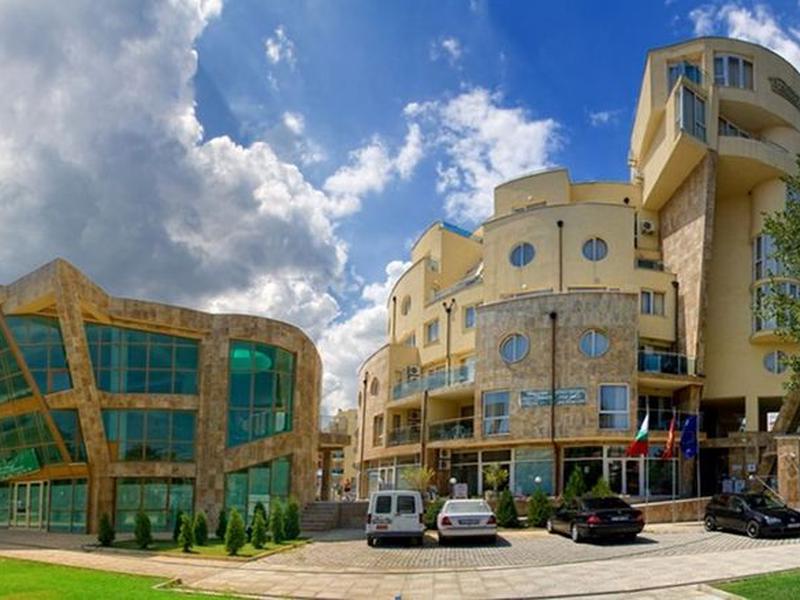 051ED30D93D4B632058F0676FDA70B71