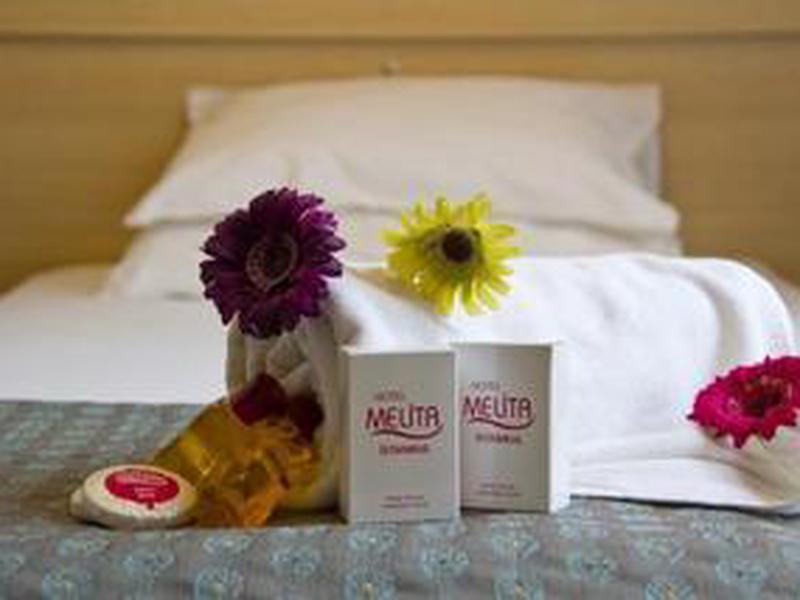 8762BE56D664D74F1C133623F3E3B38C