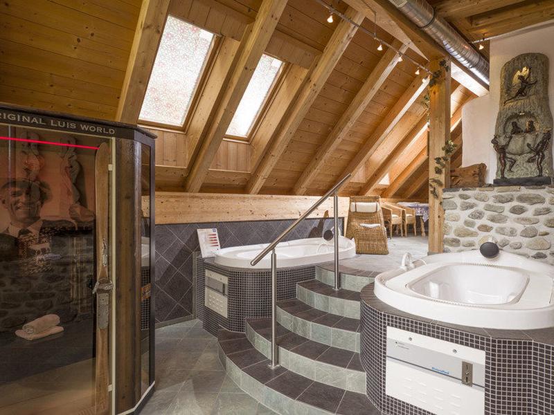 27AE508BABBE1091F175FBE448F23C48