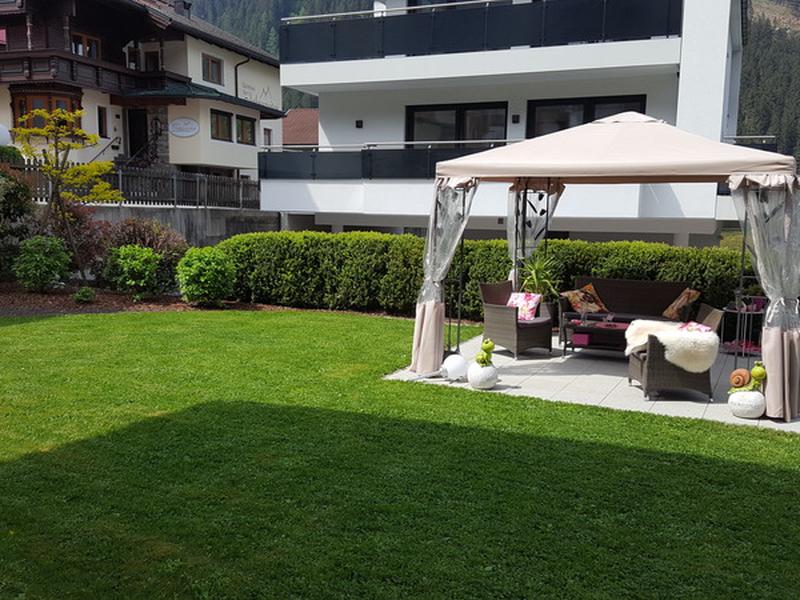 E4C6A87202975678A823A05916C00225