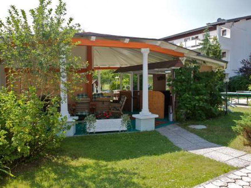 18063B81F22B7346114D4BAEB88051E6