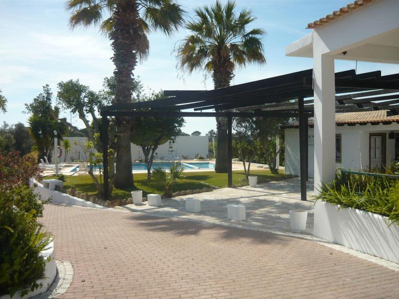 AEE393FB46ECC388DDBA1E81E44DF3DD