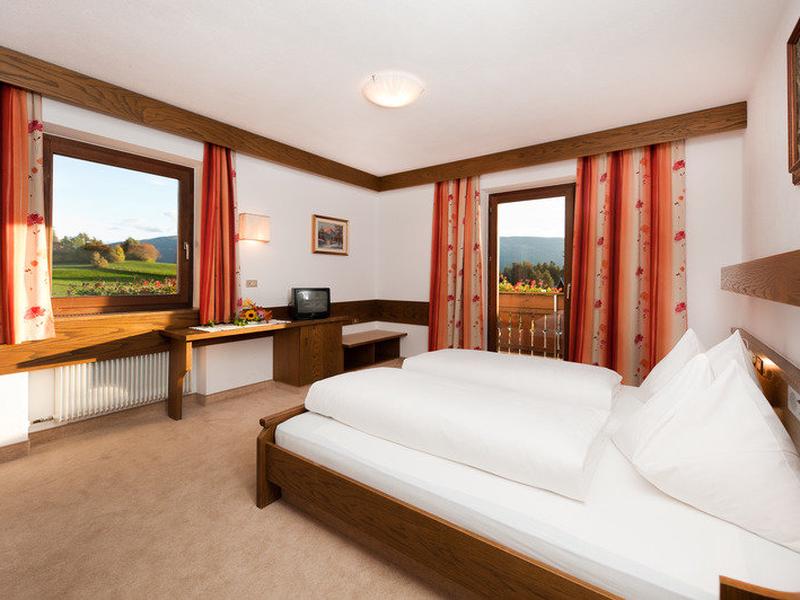 5DAE525E76AC8EB5D1E633F17701A0A8