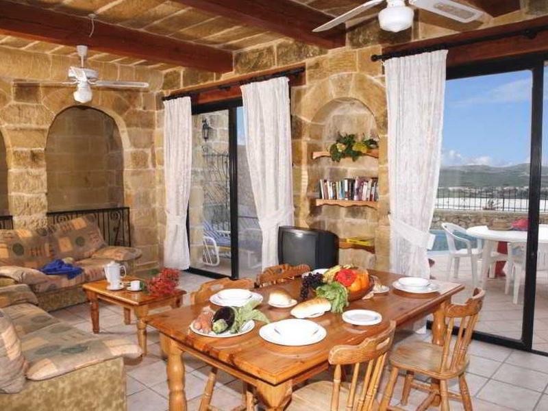 2D5331638B89D9A6D77EC48C564E83FA