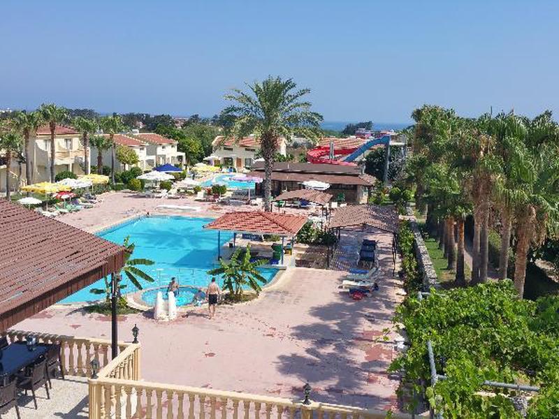 69B3F937FB034AC37A4F7228FA1B85E4