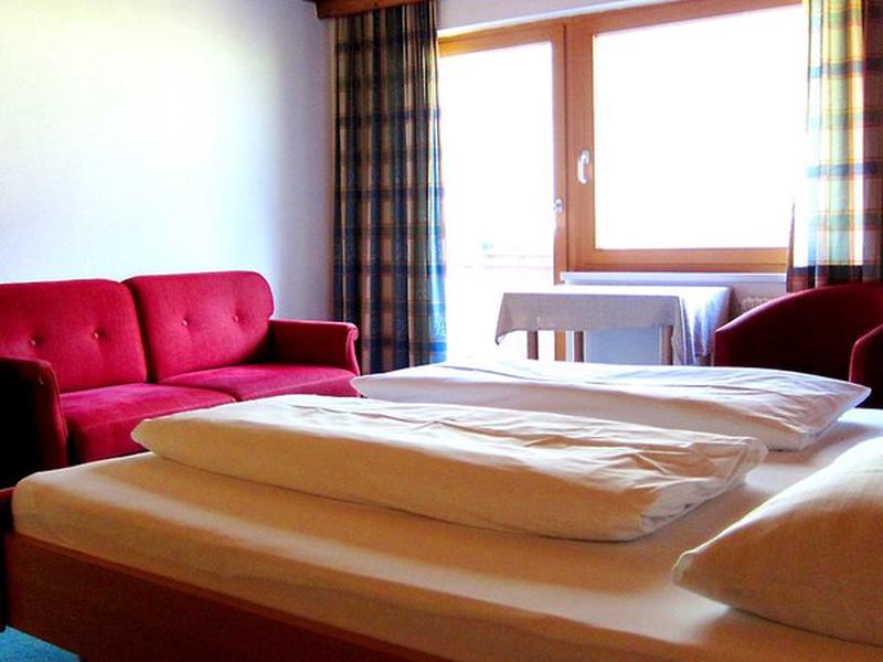 BB507328A95B415E57930438951E32C7