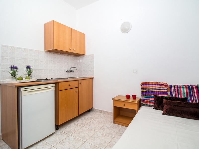 D69D16C581BE0A435A333DF448867A1A