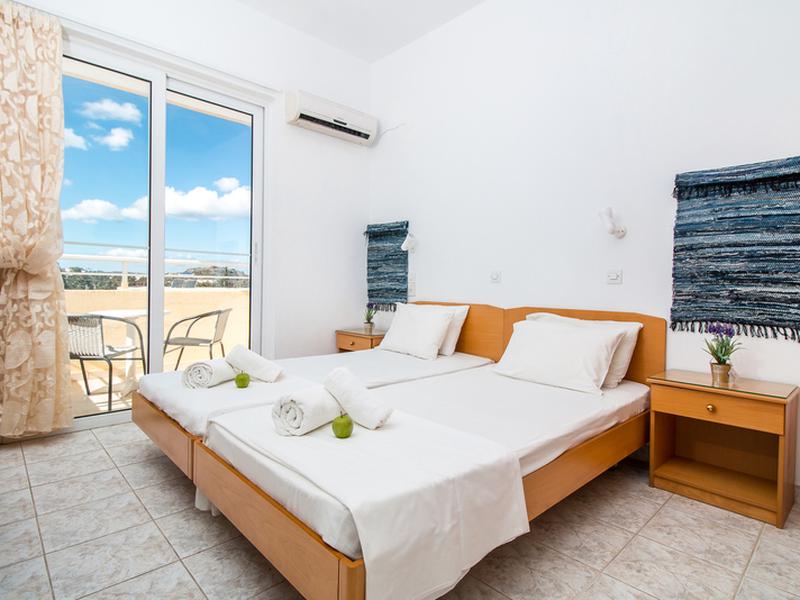 15C0E533E168D852F4B5712F45A597EC