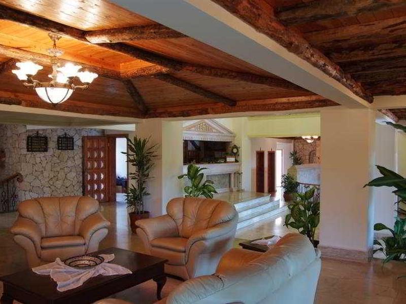 0F5E7F5C0AF2CD27A84547F4B2AE5664