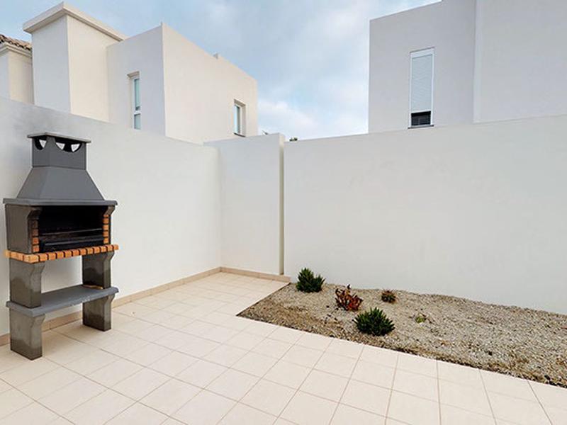 143905124A02BA6D979A63471C964CC4