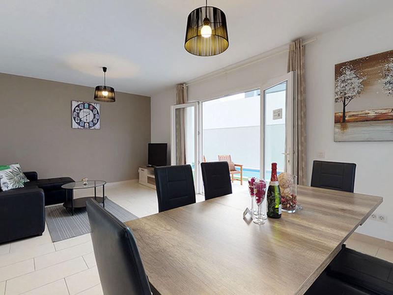 B9F703C73411399A71EE13362F8A2C8C