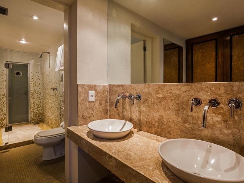 625330D0303048E7E022B14C34B58242