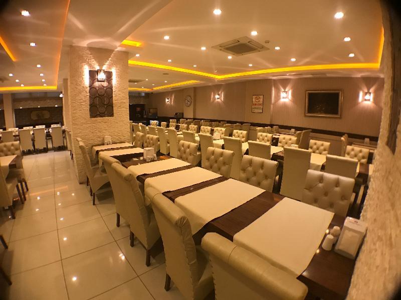 7B703C2AD8AF779B4DFD7BC576EEE24D