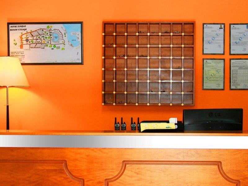 E8BCB8C1424ACF1E0C39C44B8155E15C