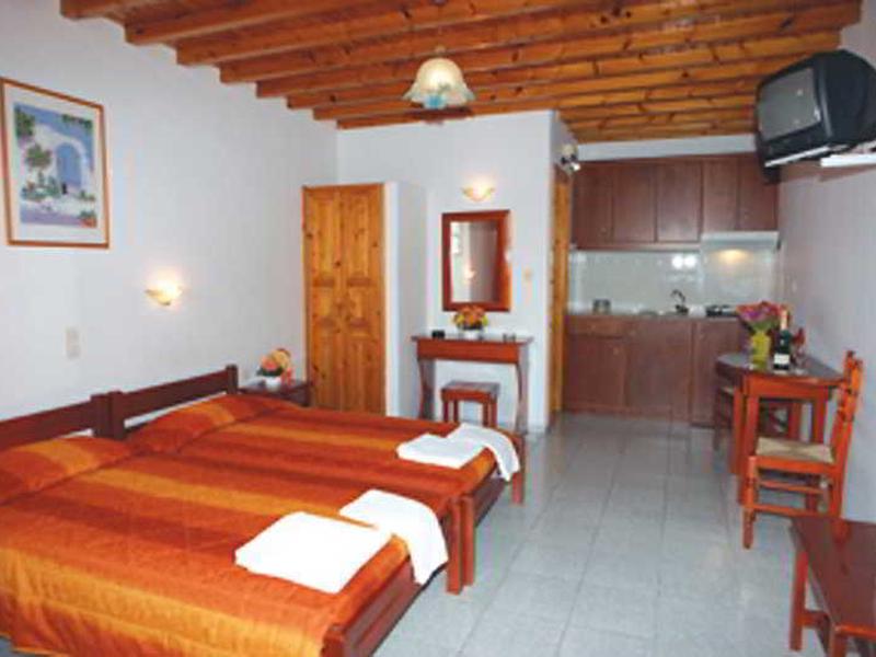 FC8E8F8E1D0D70E9E8DE76D852FC53B8