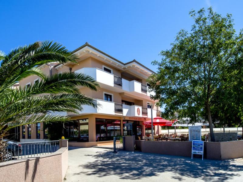 E20FF51AF26C04B091CE44F077DAE8E1