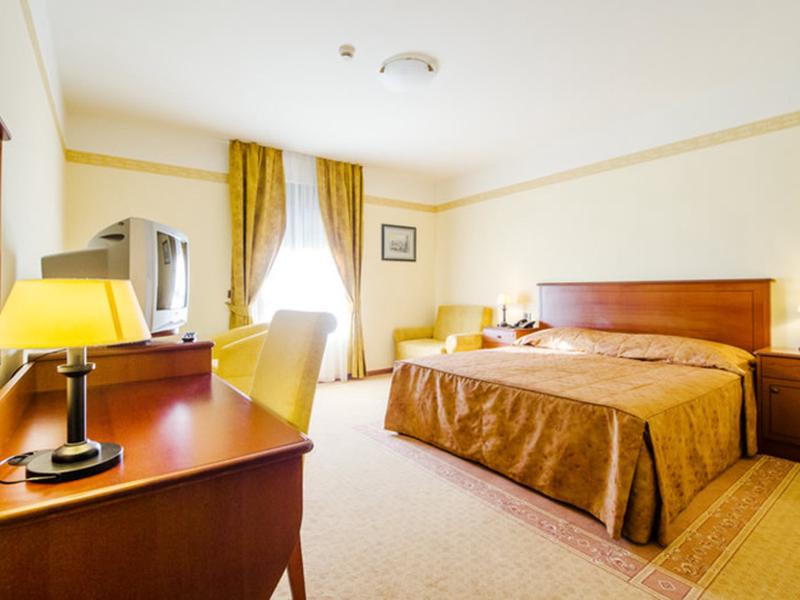 82283A4B06AC338BE497F93E217A12CF