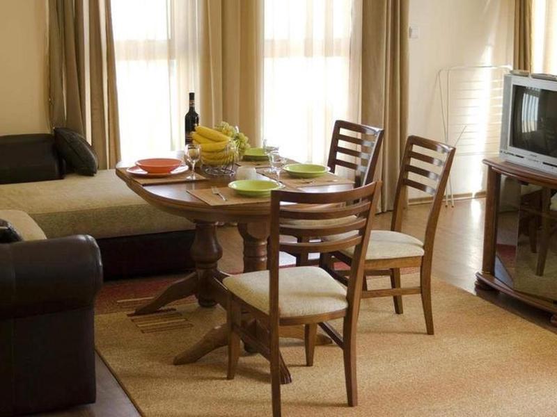 9440A6FE9E328593B68704A0B9D1F26C