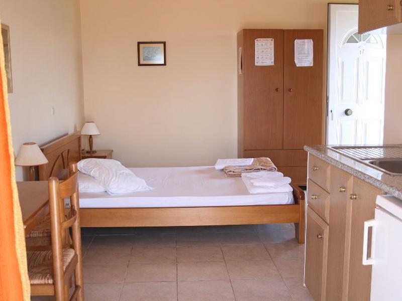 EECE7928E53A7B38A09203E7ECE5D841