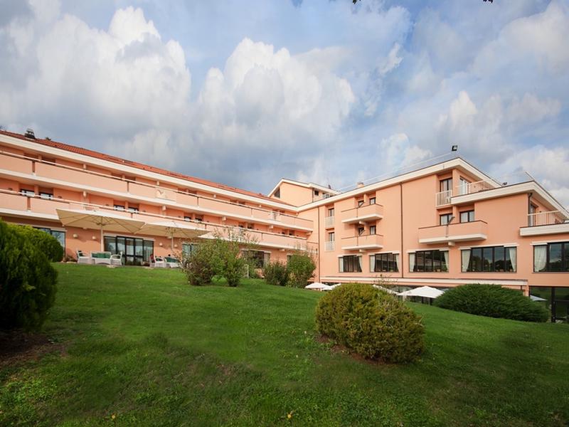 8DECF2753D8922F64FBB84B9EFDE3E4D