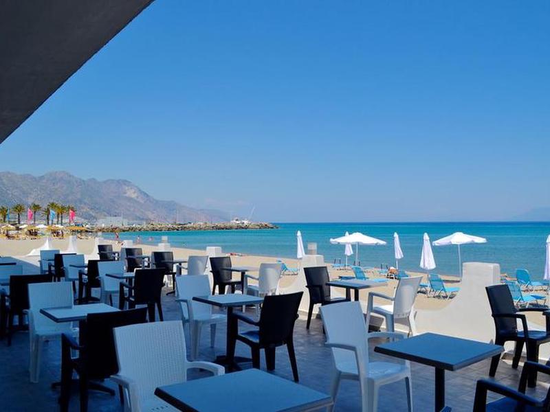 F9BB9679CDF8F85BC32582165B2F7ACD