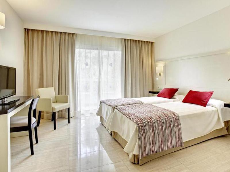 38C02F4BDA1D8158BA0E1C3F2AC2CD00