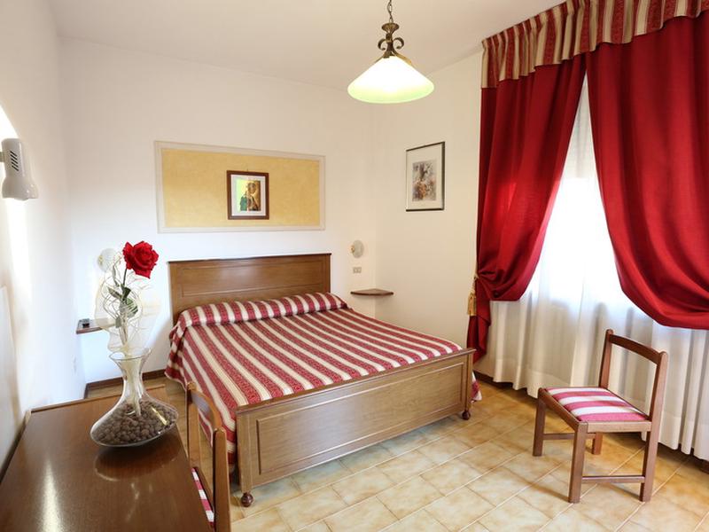 EAA690EE79BC8B24750649DB366EE27B